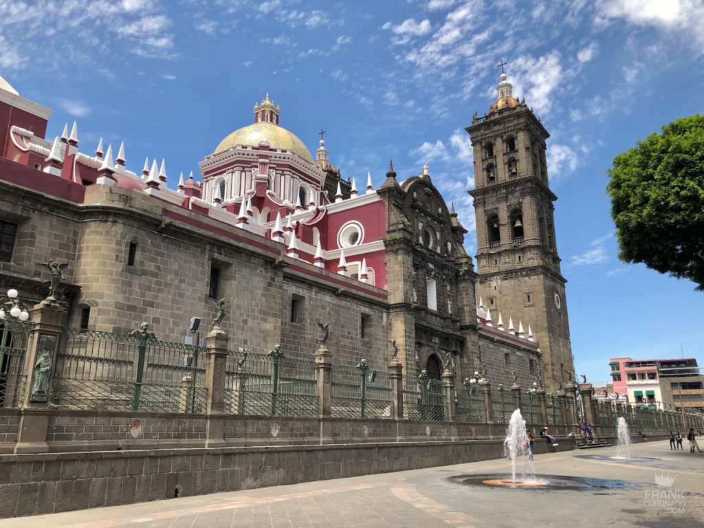 Falsos supervisores extorsionaban a turistas en el Centro Histórico de Puebla