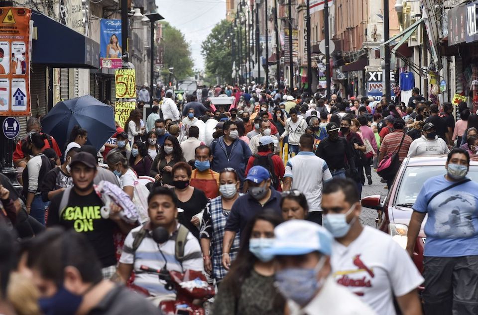 Después de tres meses, casos activos bajan a menos de mil en Puebla