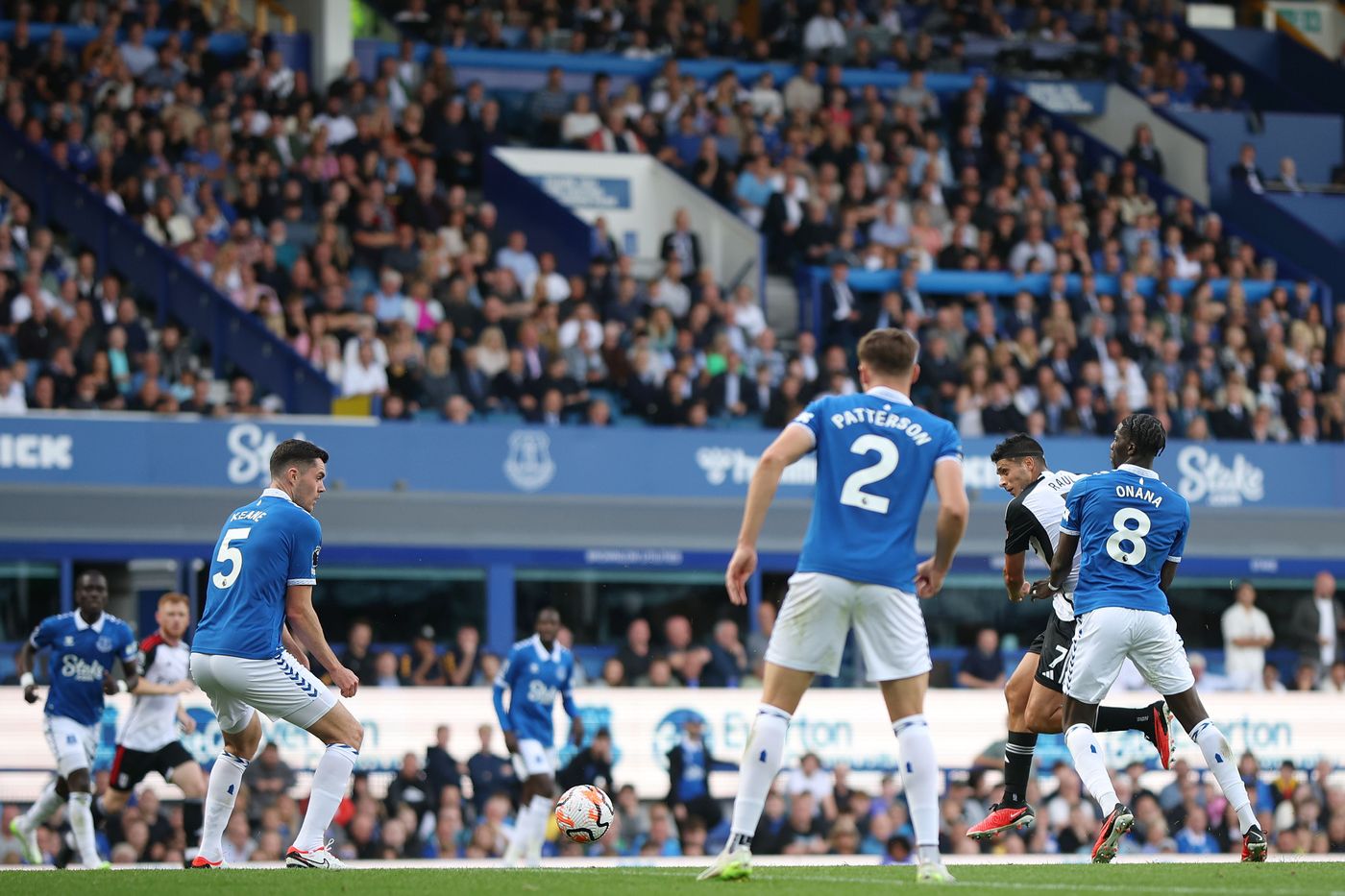 VIDEO Jiménez debuta en el Fulham con victoria