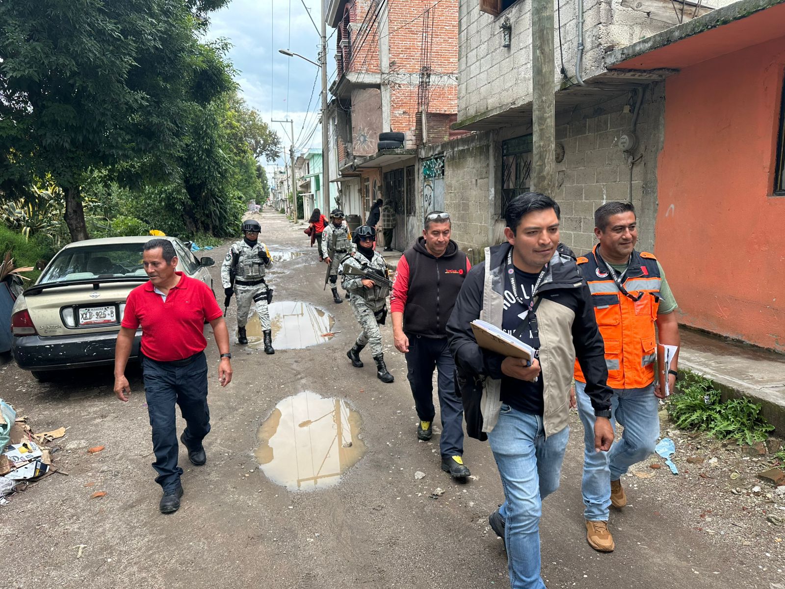 Notifican a familias que habitan en zonas de riesgo en Texmelucan