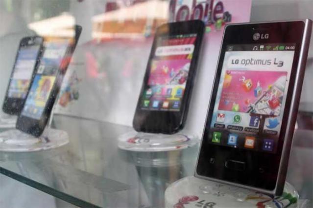 Roban 500 mil pesos en celulares en Coppel de Plaza Xilotzingo