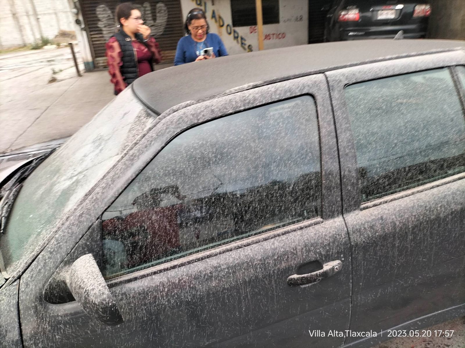 Por caída de ceniza 73 personas sufren de rinitis alérgica
