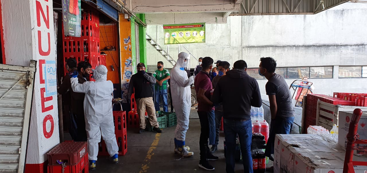 Realizan operativo de detección de COVID-19 en la Central de Abastos de Puebla