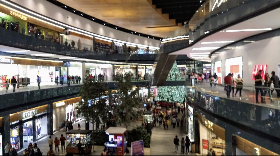 Cae 70% afluencia a centros comerciales de Puebla 