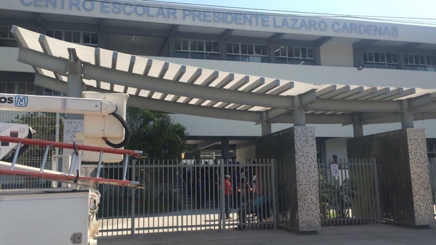 Centro Escolar de Izúcar ahora pide cuota de mantenimiento a edificio