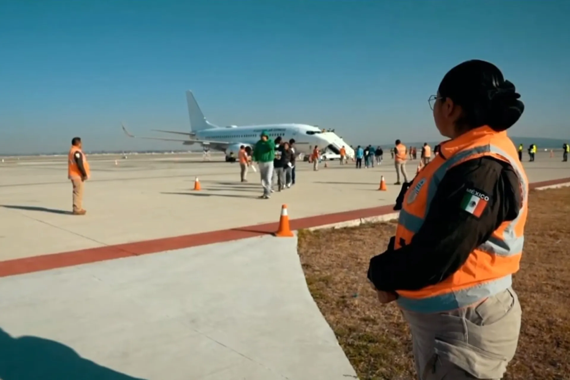 Un total de 75 mil 914 mexicanos han sido repatriados desde Estados Unidos