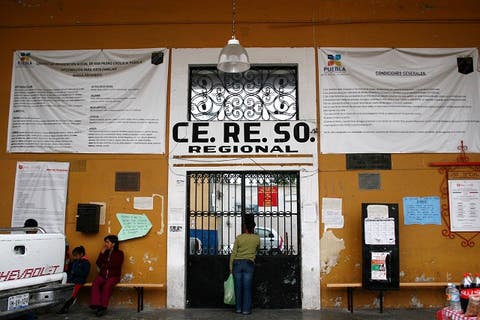 Detienen a tres elementos por fuga en penal de San Pedro Cholula