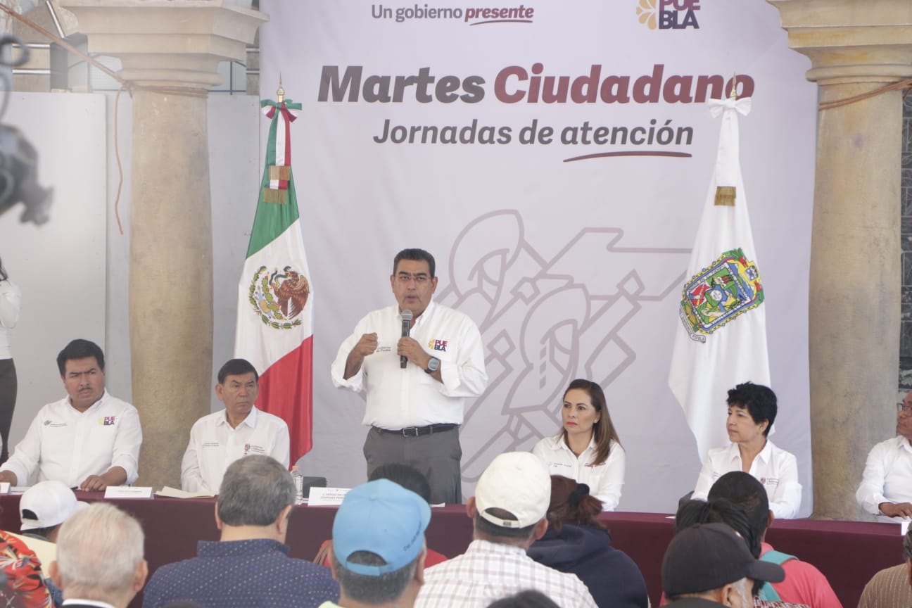 Céspedes entregó mil acciones para el bienestar en Tehuacán