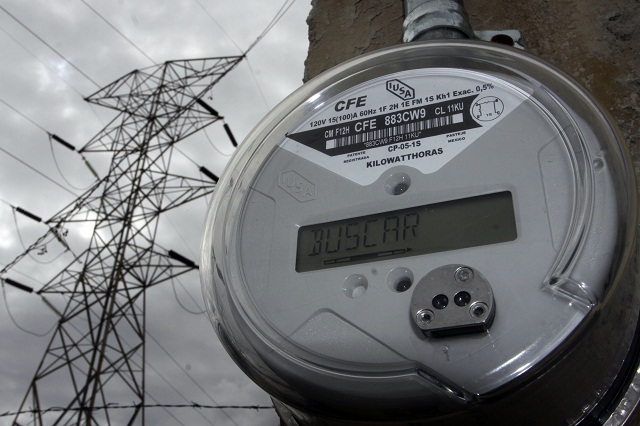 Corta CFE suministro de luz por fuga de gas LP