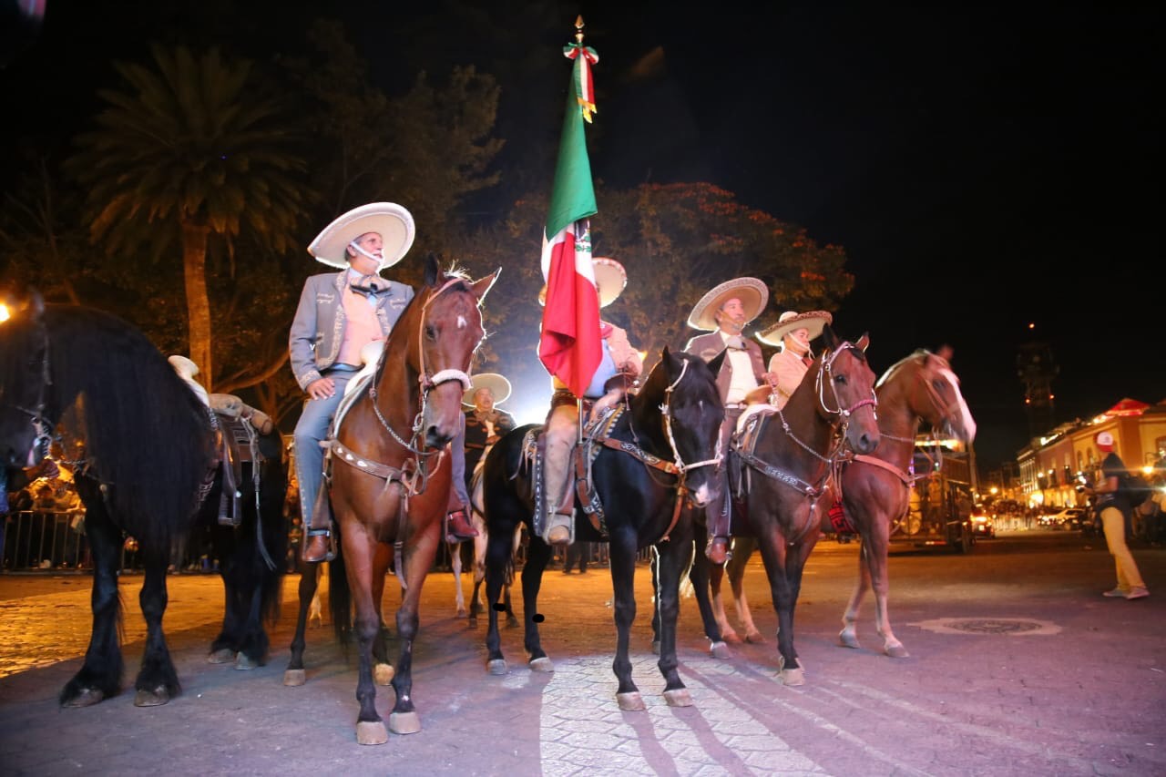 Inicia Atlixco festejos patrios con Cabalgata