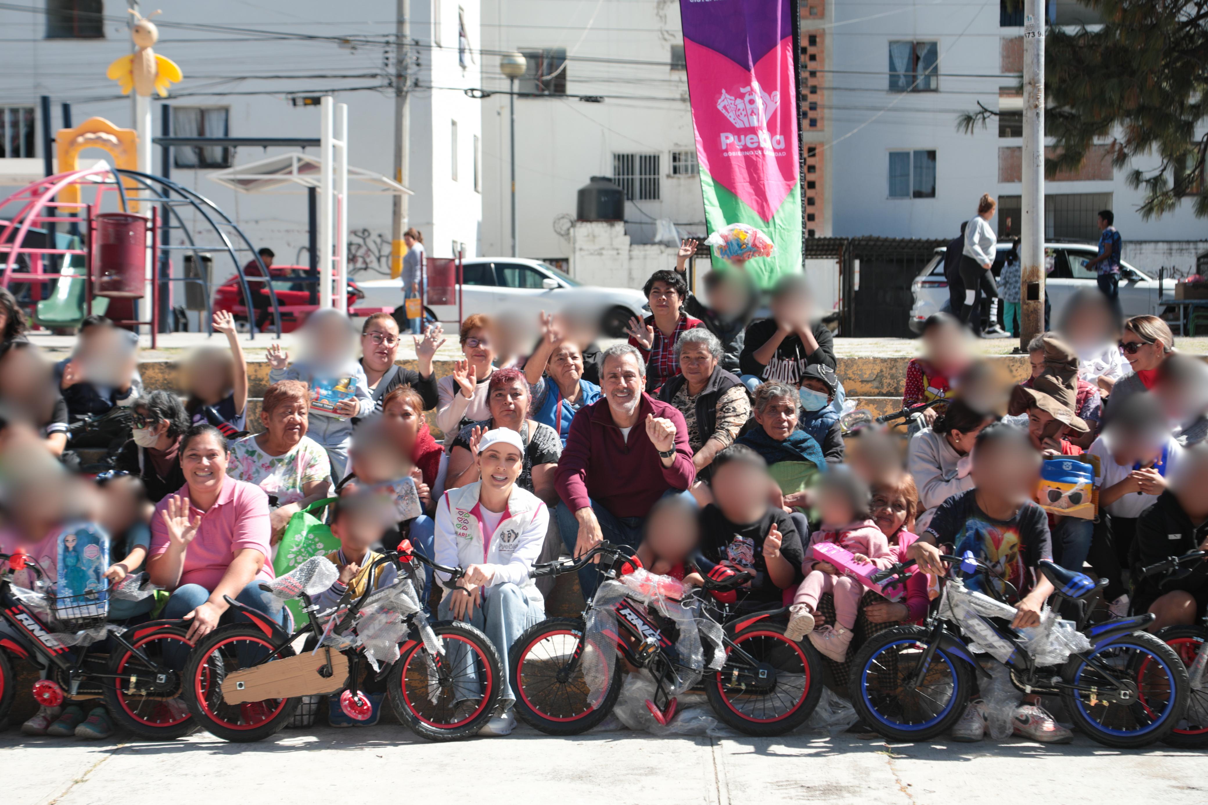 Regalan sonrisas Chedraui y MariElise Budib en La Margarita