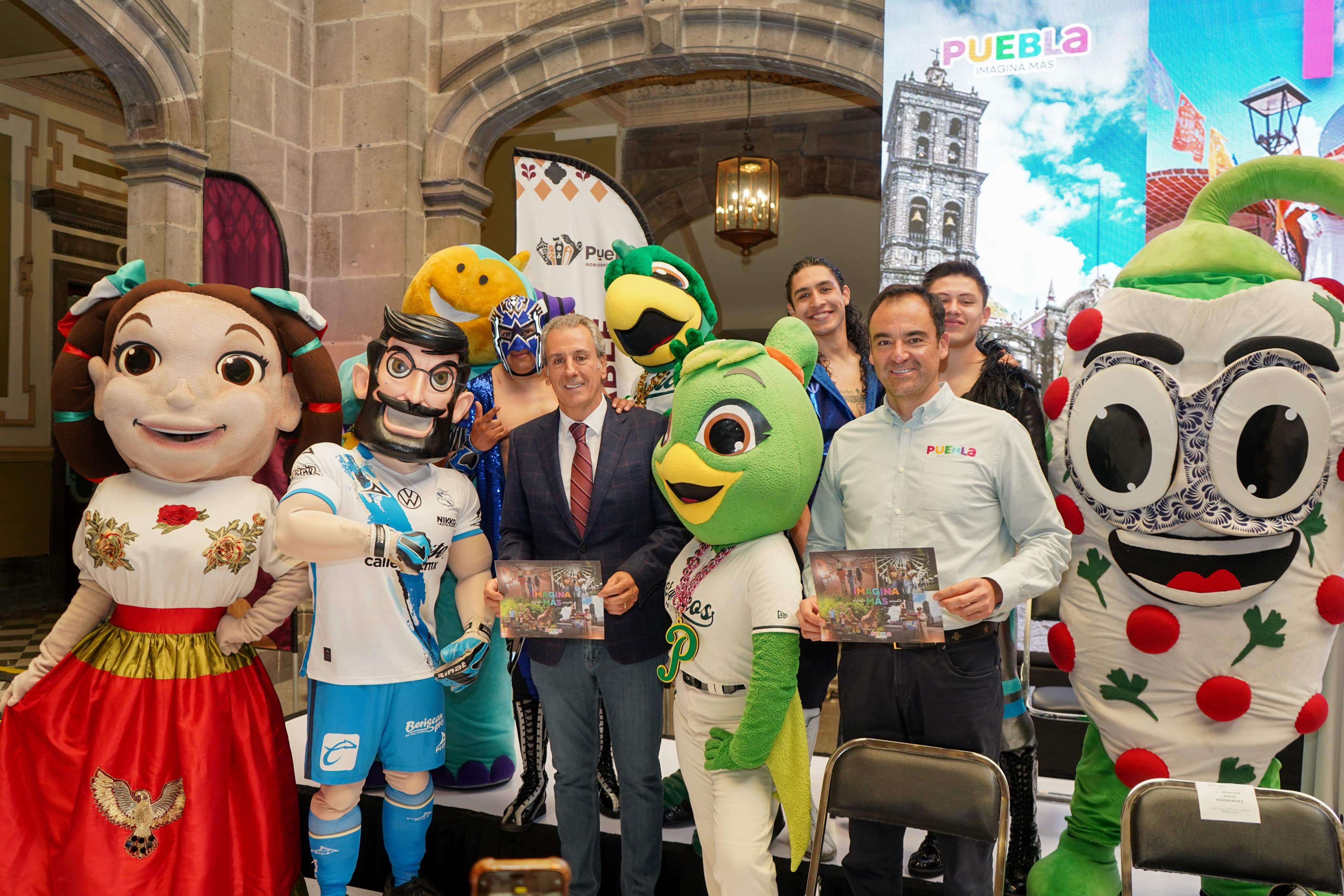Presenta Pepe Chedraui campaña y agenda turística de verano 2025