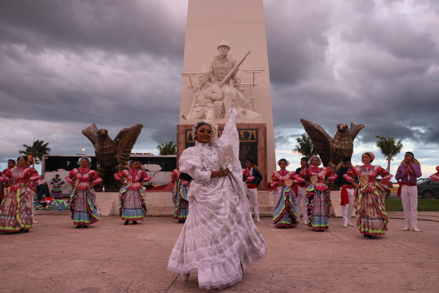 Inicia la gira de Los Nacionales de artistas antorchistas por el Sureste