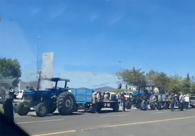 Campesinos de San José Chiapa acusan a Audi de utilizar cañones antigranizo