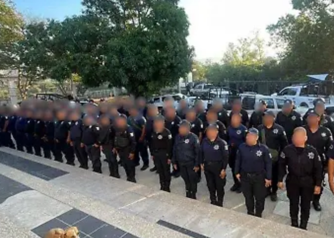 En Chiapa de Corzo, detienen a 67 policías y 20 agentes de transito 