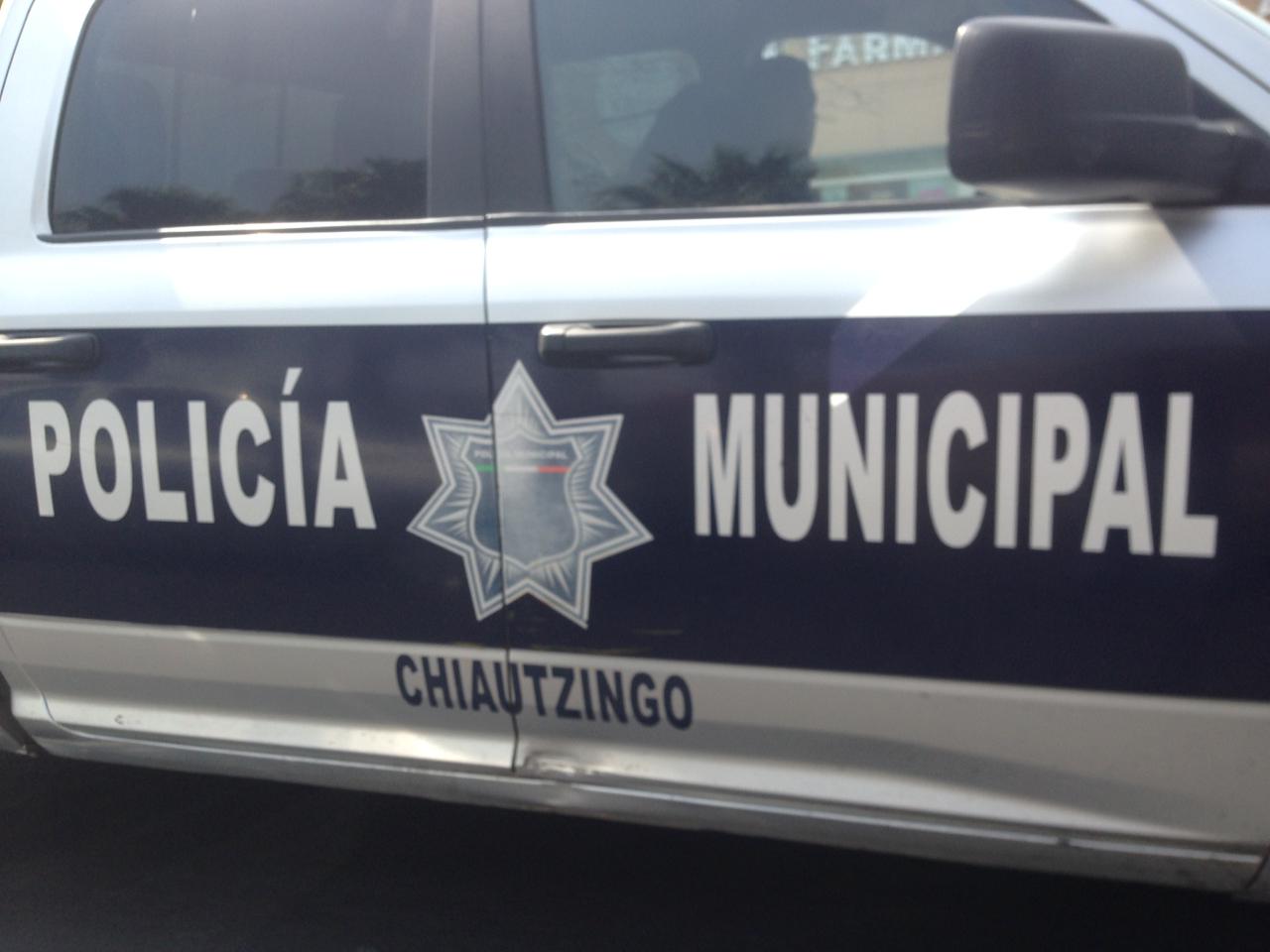 Policías de Chiautzingo se impactan en Cholula y huyen