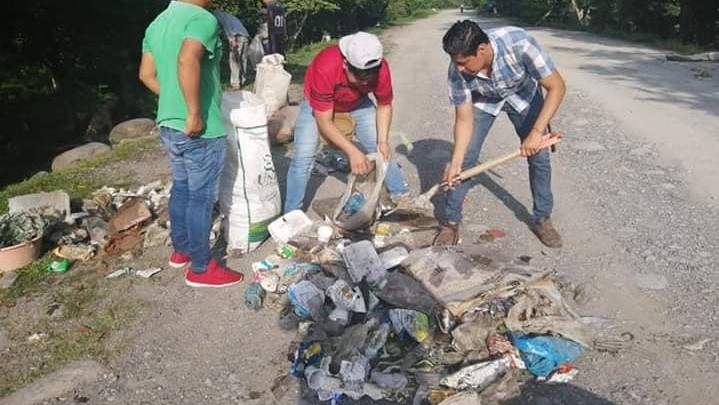 Crisis por dengue en Chicontla, reclaman falta de apoyo gubernamental