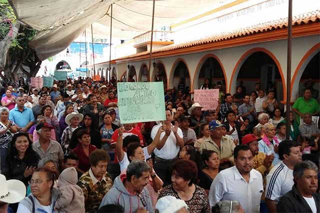 Reabren alcaldía de Chietla tras 4 meses cerrada por destrozos