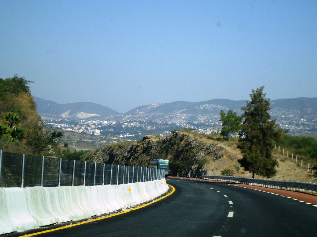 Aguas con la Autopista del Sol
