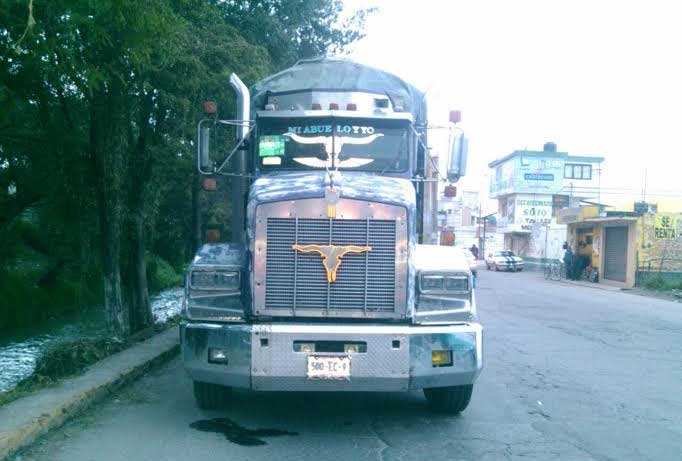 Asesinan a chofer en intento de asalto en la Puebla-Orizaba