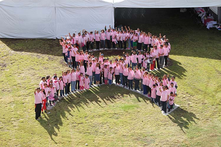 Conmemora San Andrés la lucha contra el cáncer de mama 
