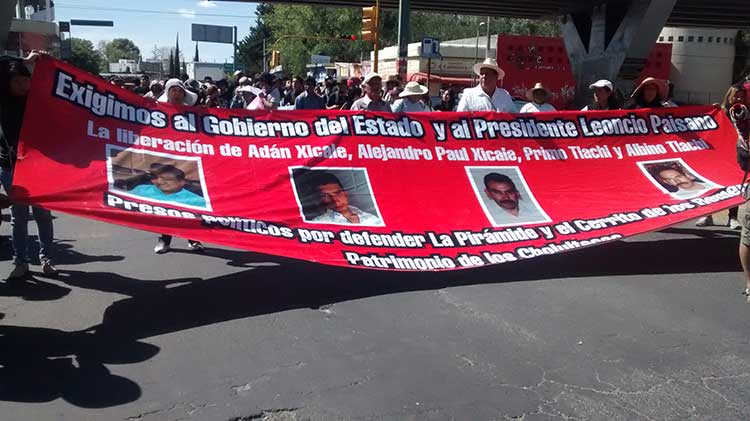 Cholula, Canoa y Chalchihuapan marchan en Puebla