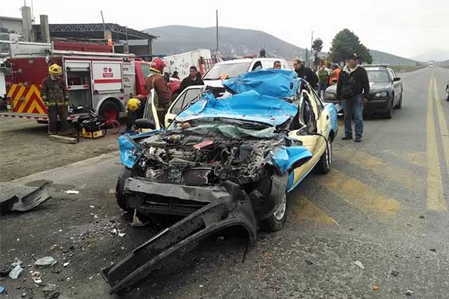 Conductor ebrio causa choque en Teziutlán; mueren 2 personas