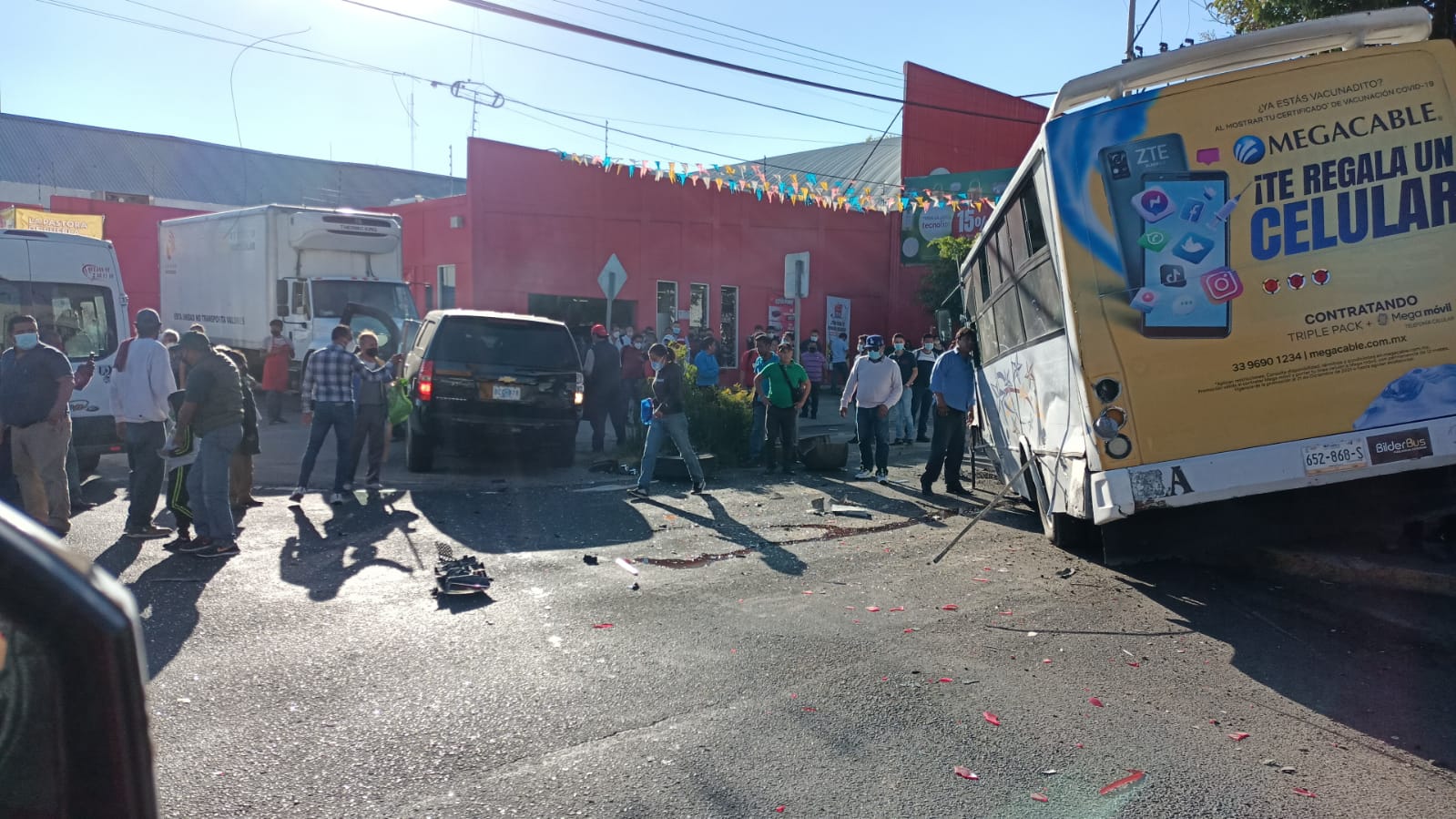 Carambola deja 10 heridos en el centro histórico de Puebla