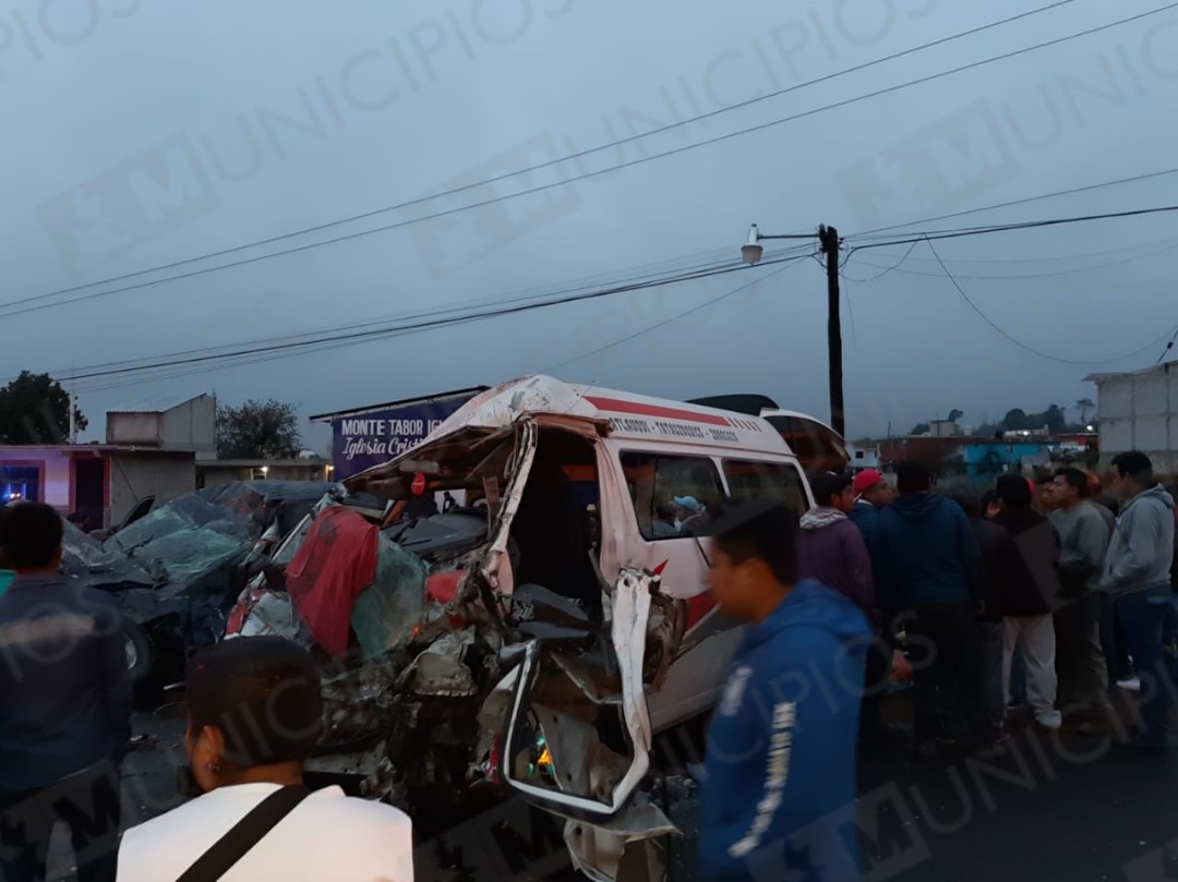 Chocan de frente en Tlatlauquitepec; hay un muerto y 15 heridos