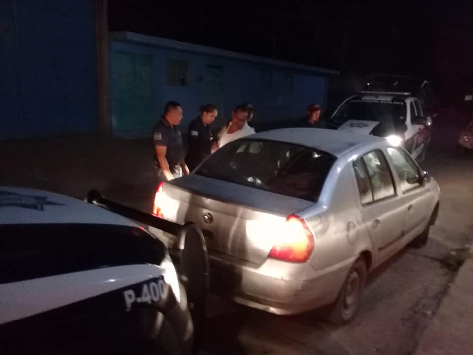 Por conducir borracho casi atropella a unos niños en Izúcar