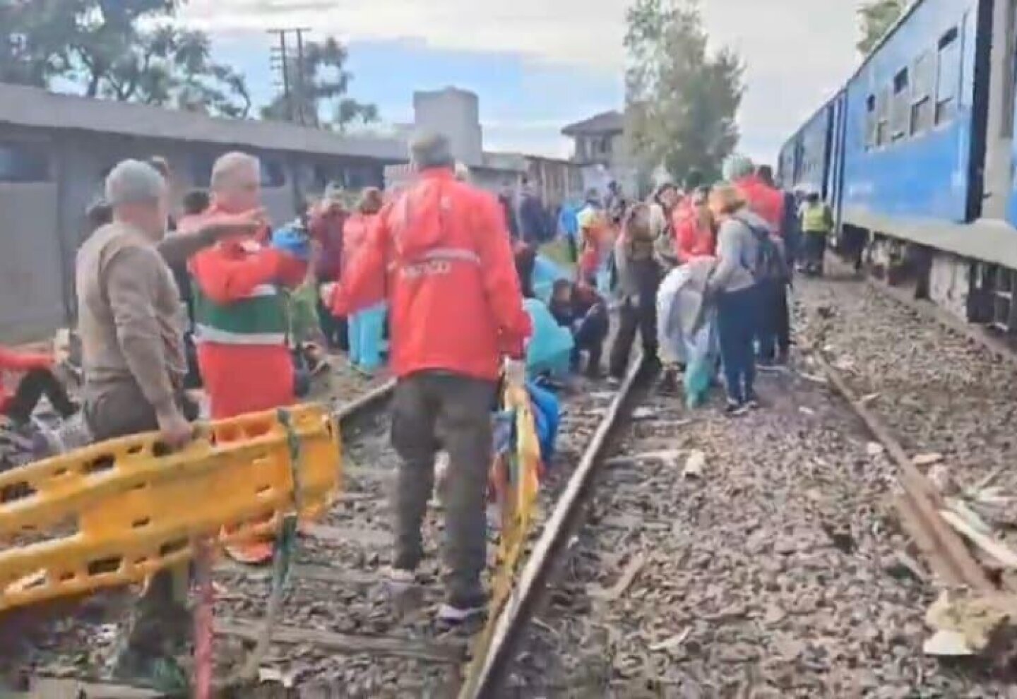 Choca tren en Argentina; hay más de 60 heridos