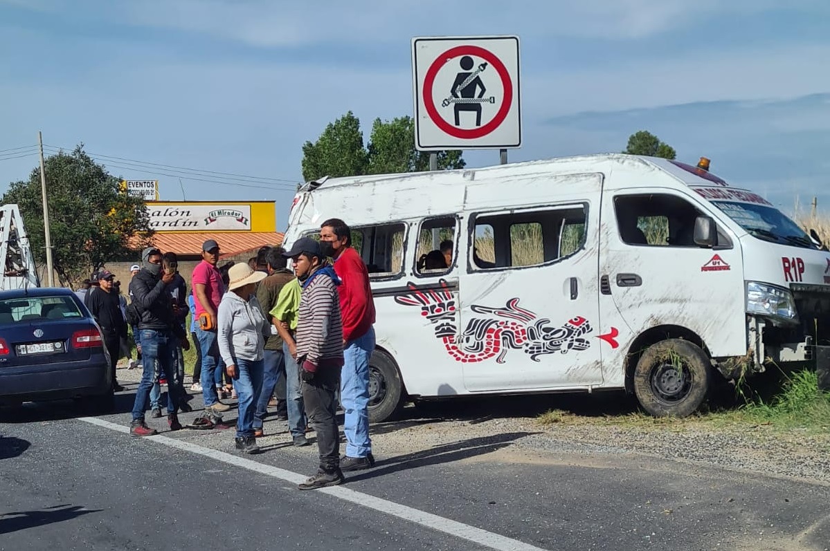 Choque en la vía Atlixco-Puebla deja varios lesionados