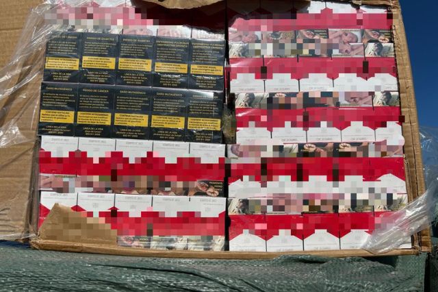 Operativo naval en Manzanillo: Aseguran más de 240 mil cajetillas de cigarro apócrifo