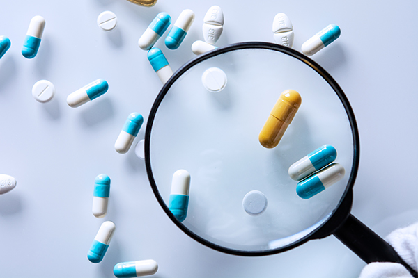 Cofepris celebra incorporación de ‘farmacovigilancia’ en el Diccionario del Español de México