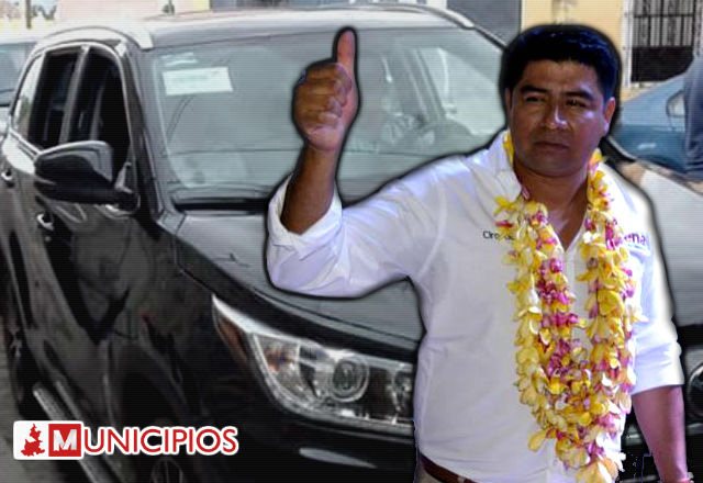 Estrena alcalde de Huaquechula camioneta de 700 mil pesos