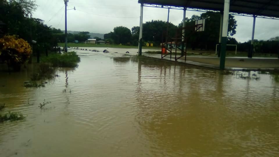 Ocho municipios suspenden clases por lluvias en la Sierra Norte