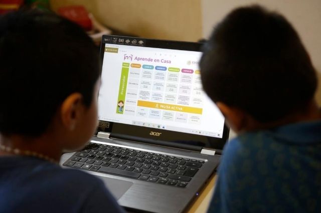 Padres y maestros deben enfrentar juntos retos de clases a distancia: Barbosa