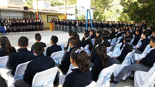 Concluyen clases 60 mil alumnos en la región de Zacapoaxtla