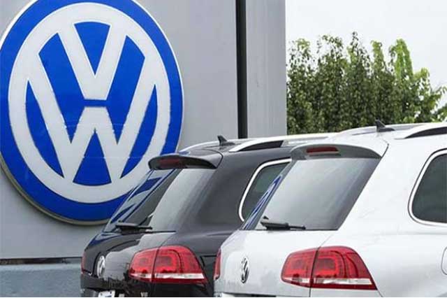 Drogan con tacos a vigilantes y roban 50 mil pesos en agencia VW