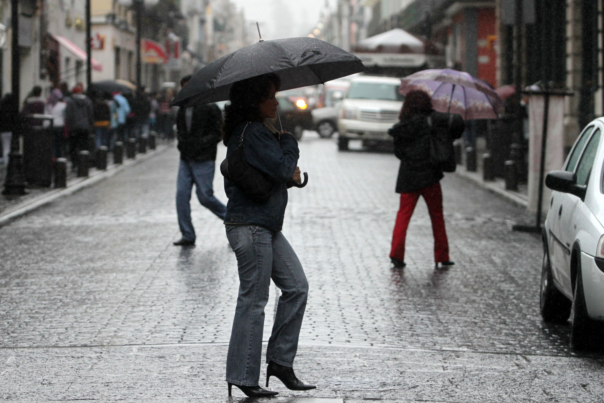 Continuarán las lluvias este lunes en algunas regiones de Puebla