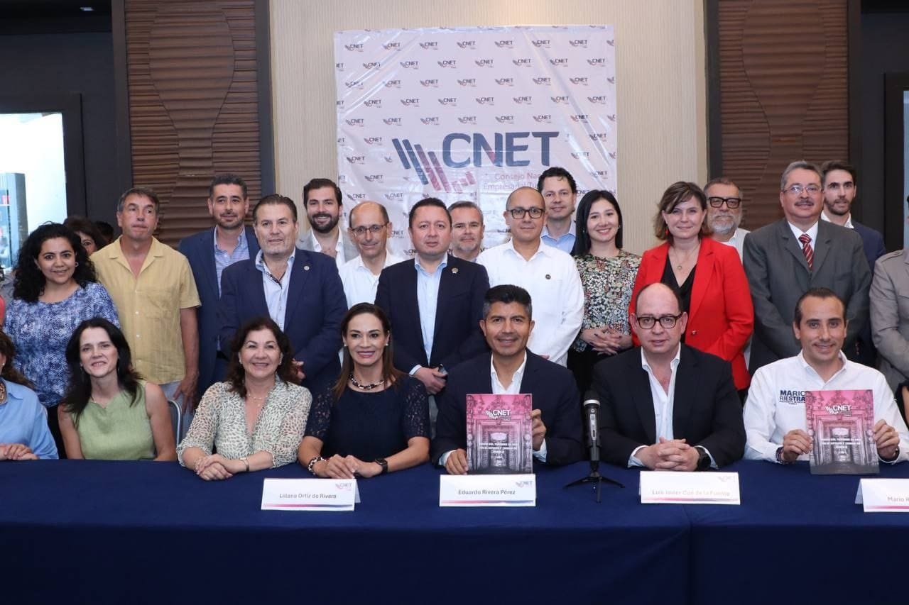 Lalo Rivera acude a Reunión de Miembros del CNET para impulsar el sector turístico