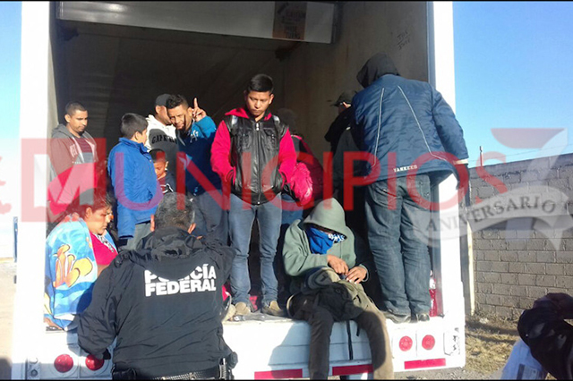Abandonan a centroamericanos en la autopista Puebla-Córdova