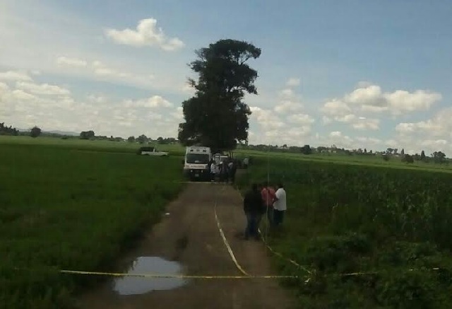 Hallan cadáver de ejecutado y encobijado en Xochimehuacan