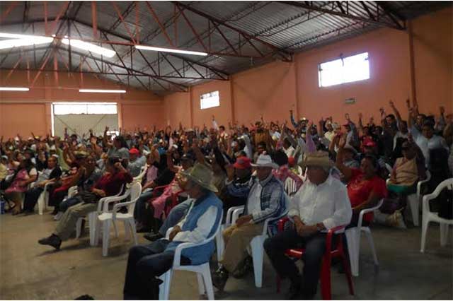 Rechazan en Ocotepec que fundación de Coca Cola maneje agua