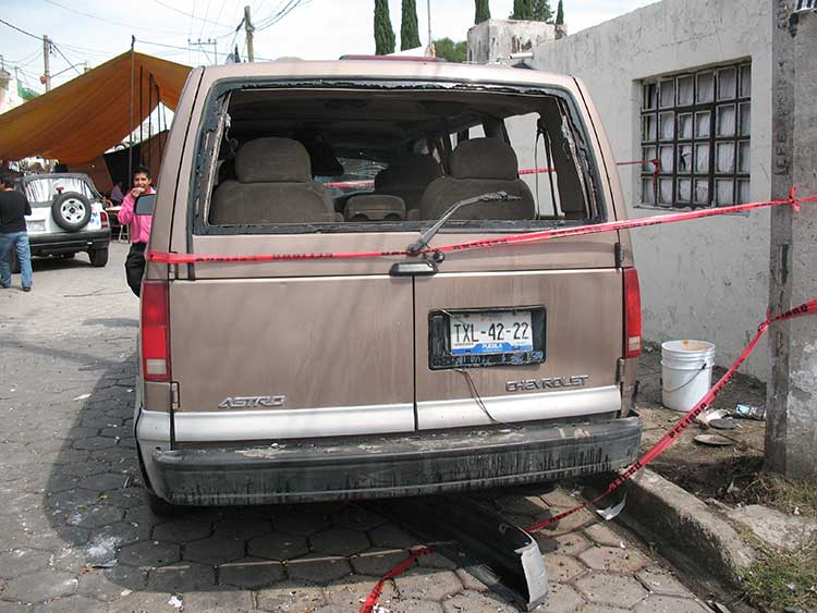 Explotan cohetones en fiesta patronal de San Andrés Cholula