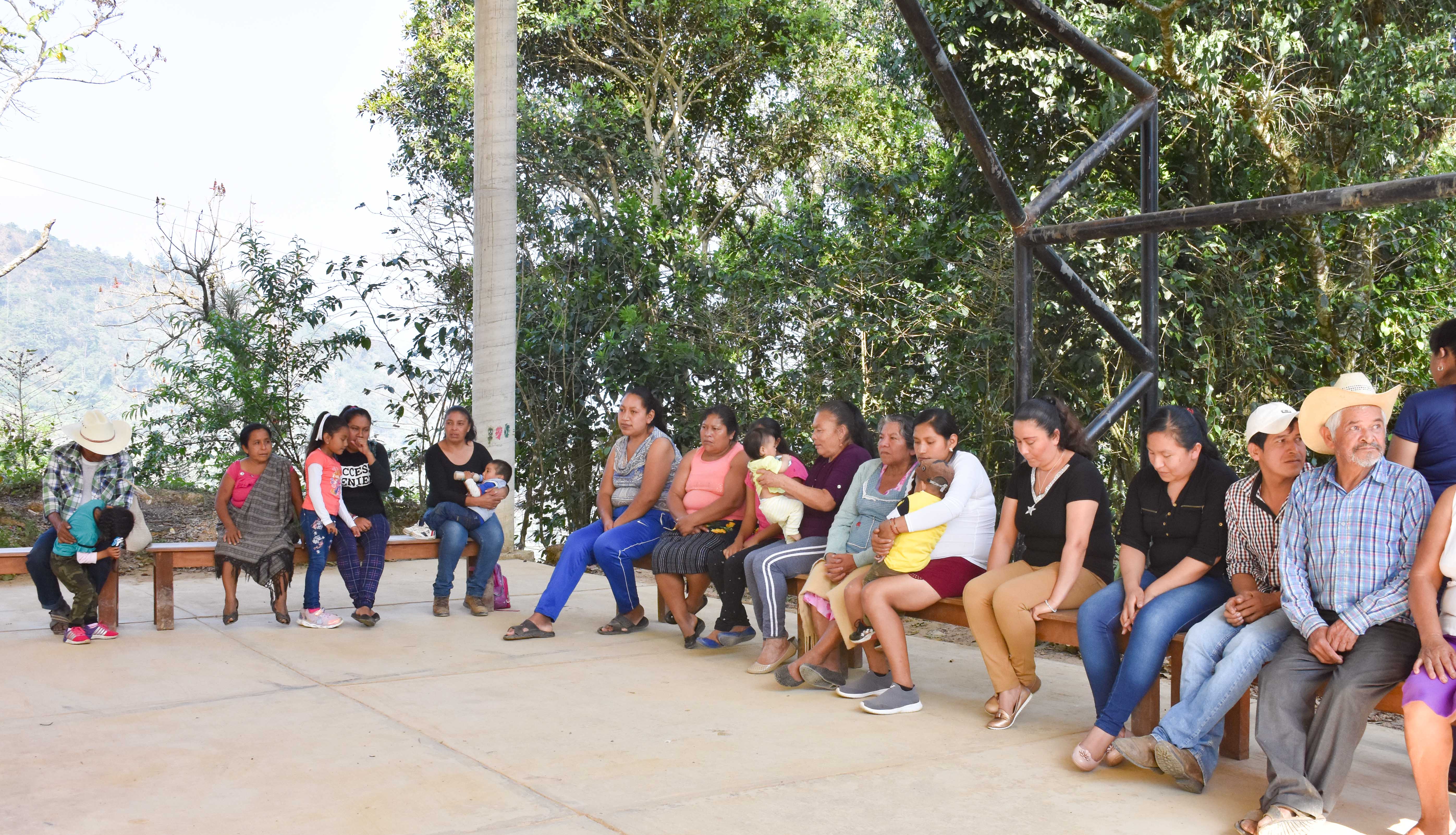 Morena dejó sin becas y fomenta la deserción escolar en Huitzilan