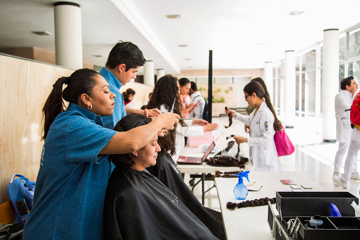 Dona tu cabello a mujeres con cáncer