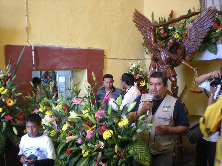 Tecuanes de la Mixteca dan colorido al Huey Atlixcayotl