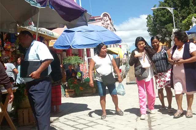 En Tehuacán comerciantes se niegan a retiro y acuden a instancia