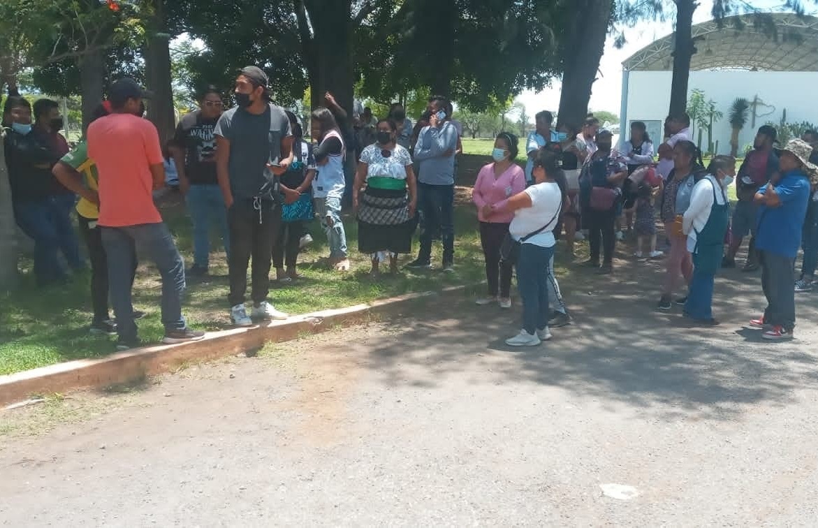 Protestan comerciantes de Tehuacán por costos en Kermés del Seminario  